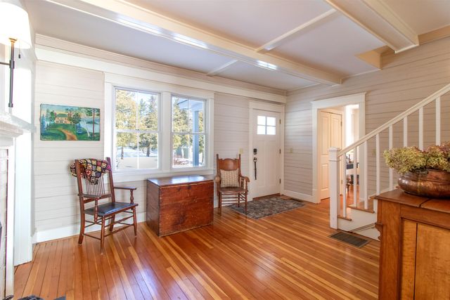 130 Lands End Road, Derby, VT 05829