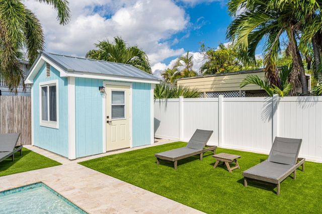 329 3Rd Road, Key Largo, FL 33037