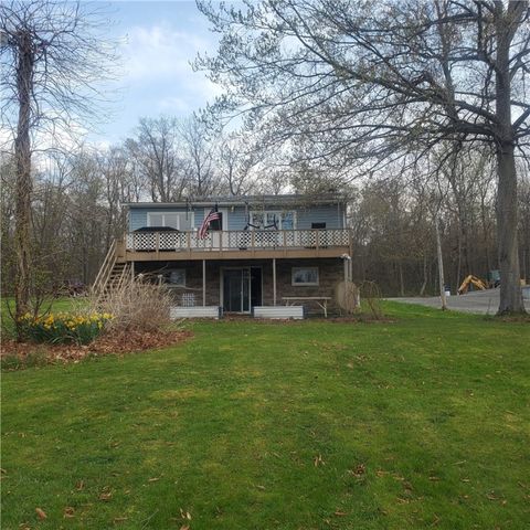 13305 Lakeview Drive, Carlton, NY 14571