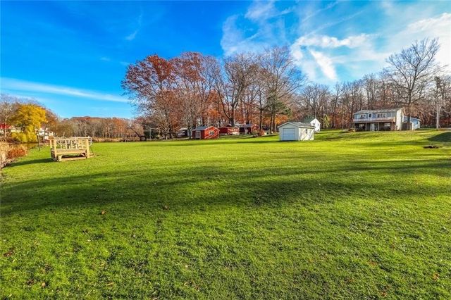 13305 Lakeview Drive, Carlton, NY 14571