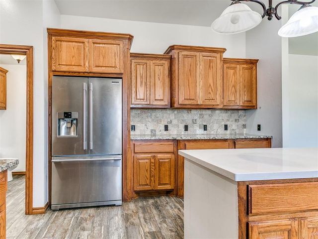 2801 S Peebly Road, Choctaw, OK 73020