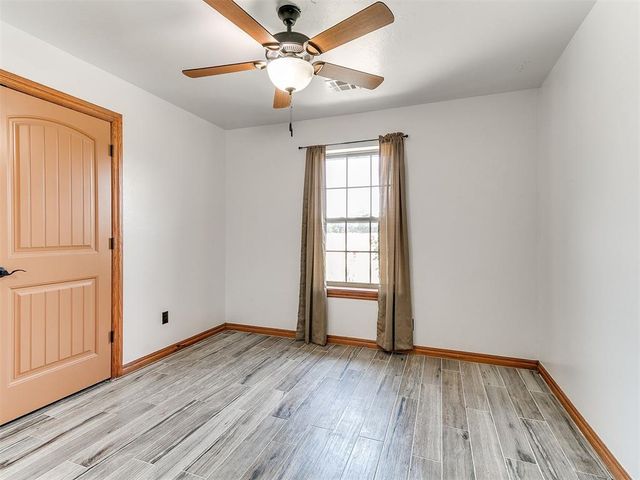 2801 S Peebly Road, Choctaw, OK 73020
