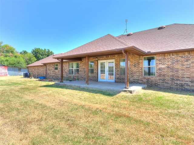 2801 S Peebly Road, Choctaw, OK 73020