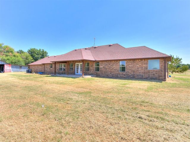 2801 S Peebly Road, Choctaw, OK 73020