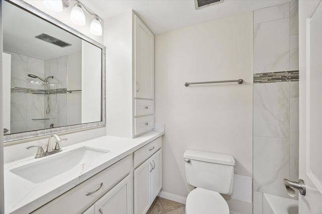 2001 Holcombe Boulevard 2104, Houston, TX 77030