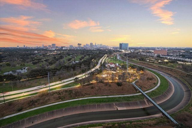 2001 Holcombe Boulevard 2104, Houston, TX 77030
