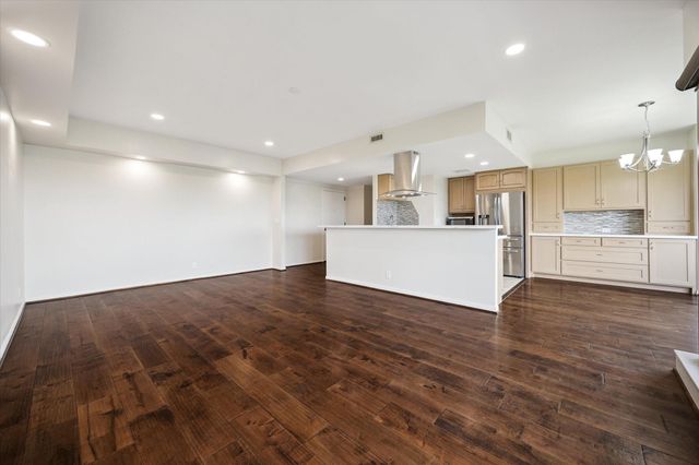 2001 Holcombe Boulevard 2104, Houston, TX 77030