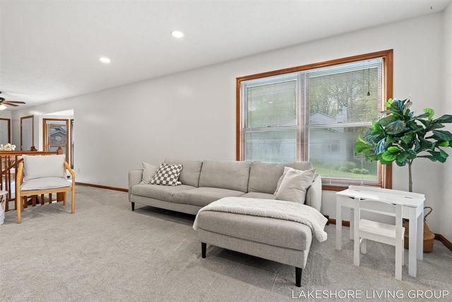 1065 Superior Court, Holland, MI 49424