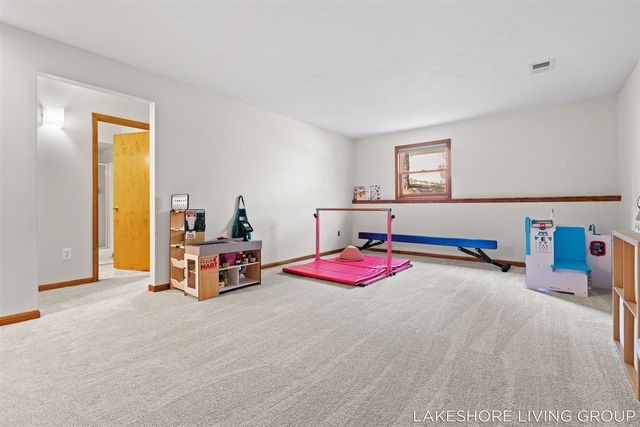 1065 Superior Court, Holland, MI 49424