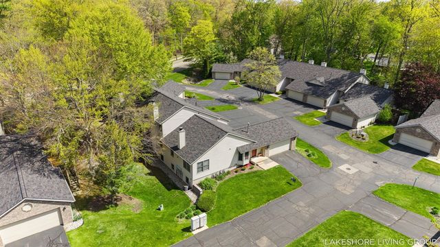 1065 Superior Court, Holland, MI 49424