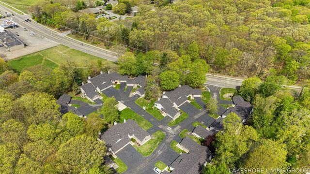 1065 Superior Court, Holland, MI 49424