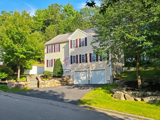 3 Blueberry Hill Ln, Ashland, MA 01721