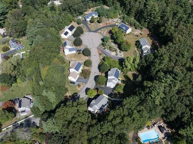 3 Blueberry Hill Ln, Ashland, MA 01721