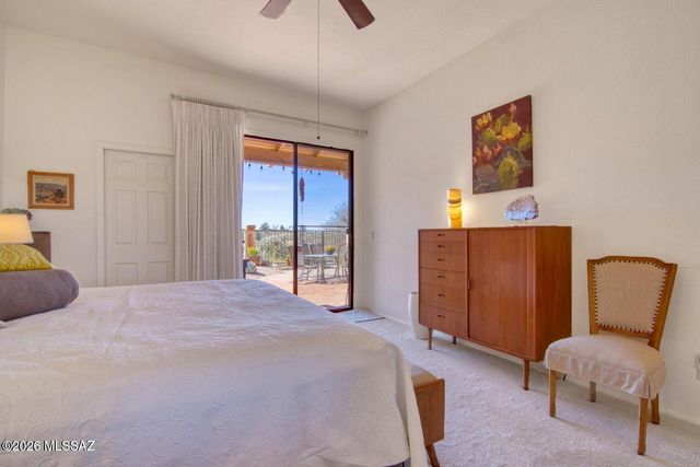 784 E Camino Diestro, Oro Valley, AZ 85704