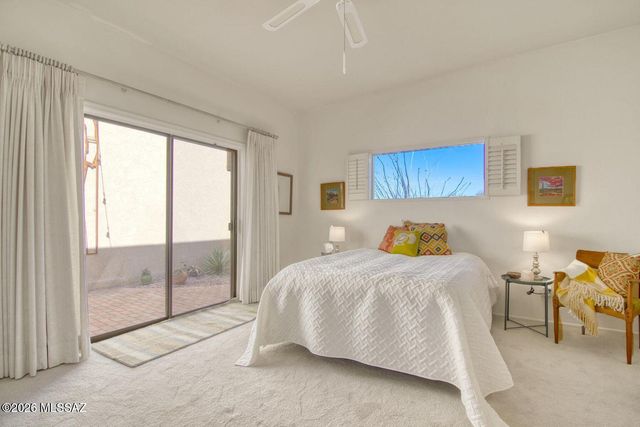 784 E Camino Diestro, Oro Valley, AZ 85704