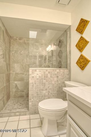 784 E Camino Diestro, Oro Valley, AZ 85704