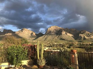 784 E Camino Diestro, Oro Valley, AZ 85704