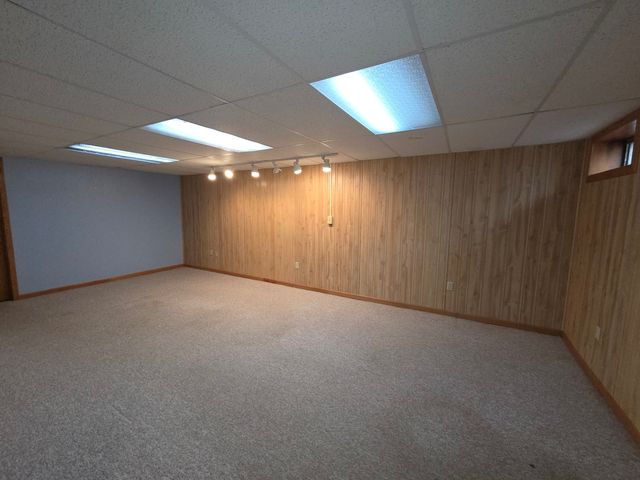 5836 LONGEST Drive, South Beloit, IL 61080