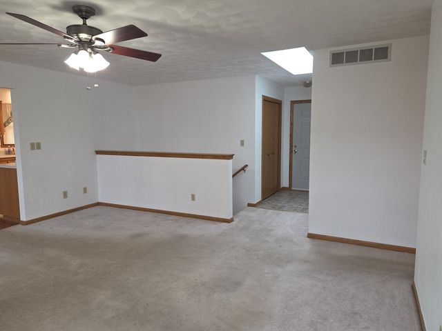 5836 LONGEST Drive, South Beloit, IL 61080