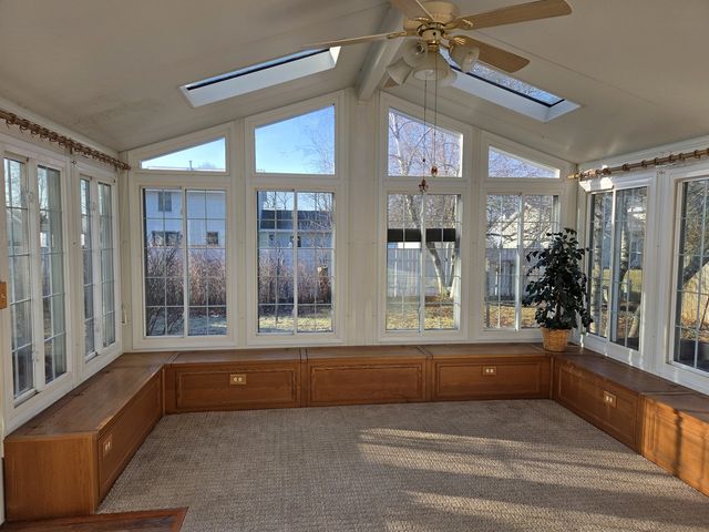 5836 LONGEST Drive, South Beloit, IL 61080