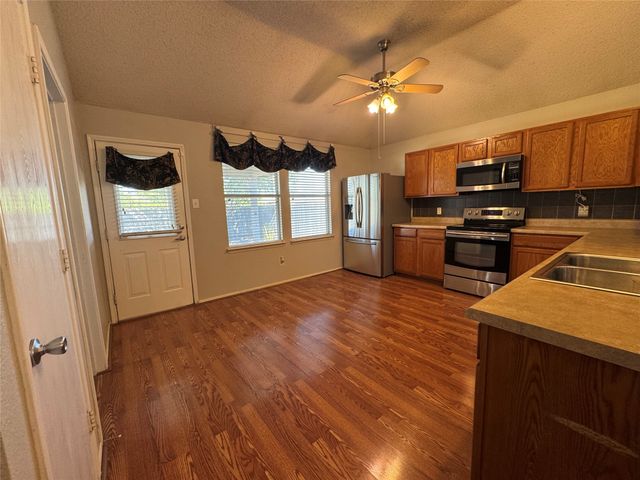 112 Starlight Drive, Forney, TX 75126