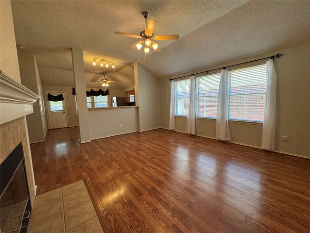 112 Starlight Drive, Forney, TX 75126