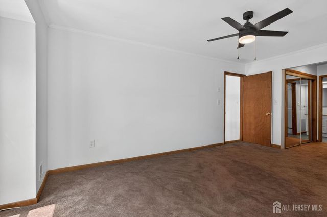 49 Morton Avenue, Monroe, NJ 08831