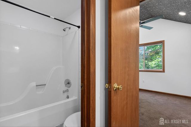 49 Morton Avenue, Monroe, NJ 08831