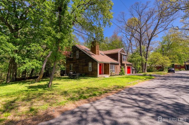 49 Morton Avenue, Monroe, NJ 08831