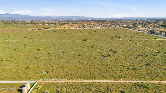 Vic 30th Stw, Lancaster, CA 93536