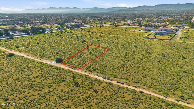 Vic 30th Stw, Lancaster, CA 93536