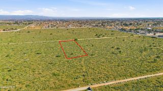 Vic 30th Stw, Lancaster, CA 93536