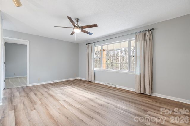 177 Country Road, Brevard, NC 28712