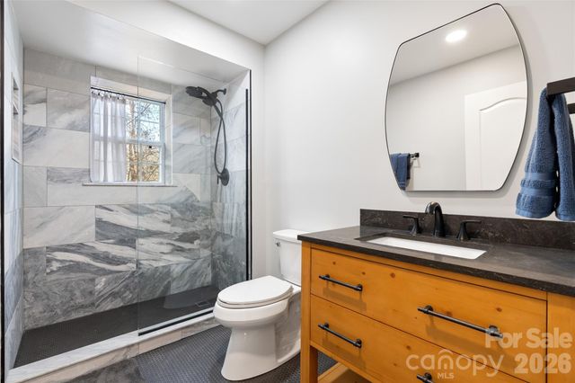 177 Country Road, Brevard, NC 28712