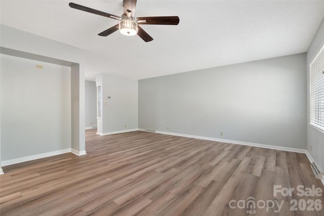 177 Country Road, Brevard, NC 28712