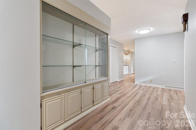 177 Country Road, Brevard, NC 28712