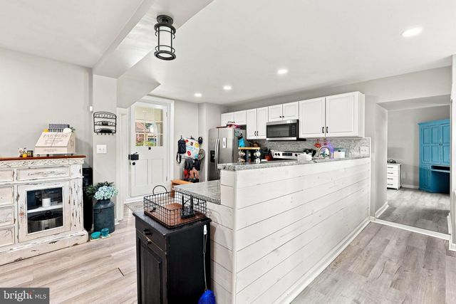 535 S 9TH ST, Columbia, PA 17512