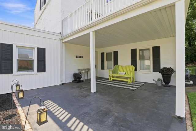 535 S 9TH ST, Columbia, PA 17512