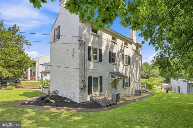 535 S 9TH ST, Columbia, PA 17512