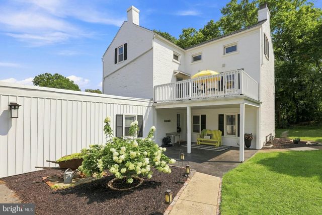 535 S 9TH ST, Columbia, PA 17512