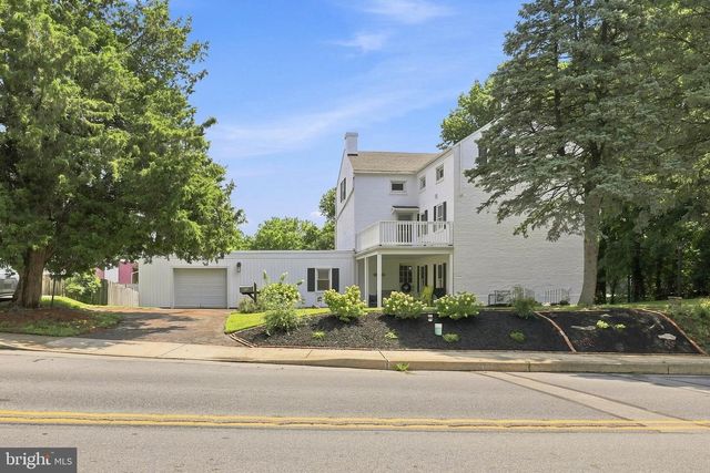 535 S 9TH ST, Columbia, PA 17512