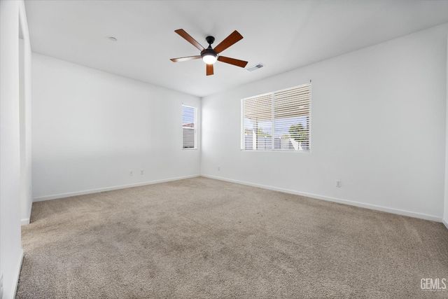 1715 Bixshire Drive, Bakersfield, CA 93311