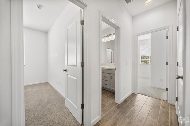 1715 Bixshire Drive, Bakersfield, CA 93311