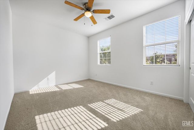 1715 Bixshire Drive, Bakersfield, CA 93311