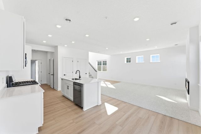 10529 Harbor Lane N, Maple Grove, MN 55369