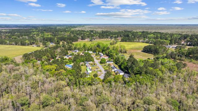 8376 Huntington Ct., Conway, SC 29527