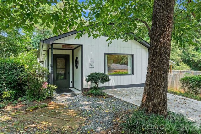 5315 Ruth Drive, Charlotte, NC 28215