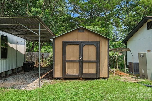 5315 Ruth Drive, Charlotte, NC 28215