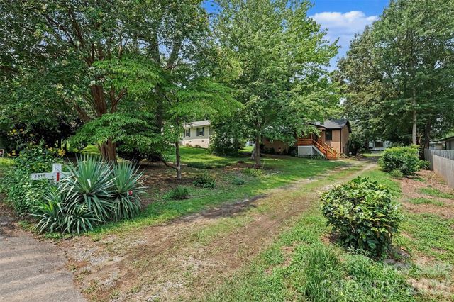 5315 Ruth Drive, Charlotte, NC 28215