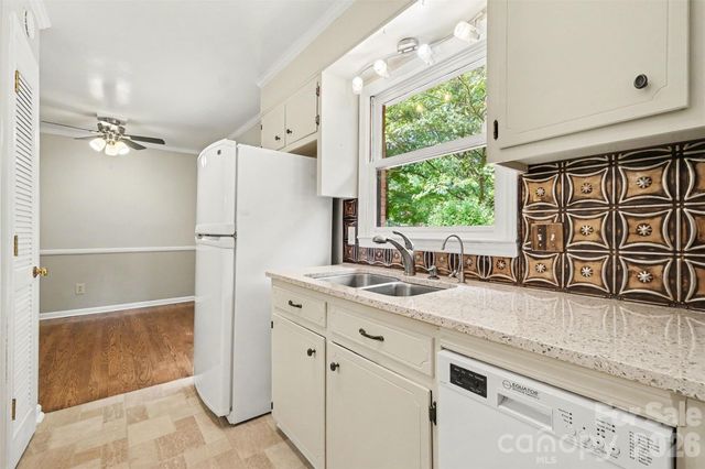 5315 Ruth Drive, Charlotte, NC 28215